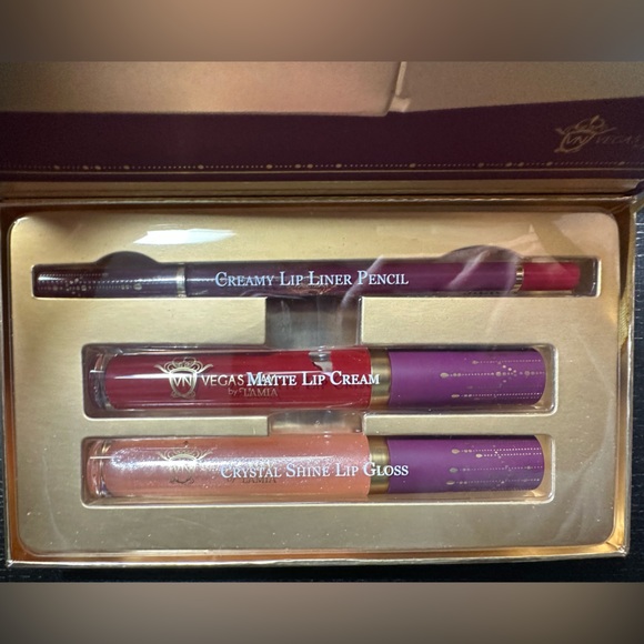 VEGAS NAY By L’amia 3 Piece Lip Set - Picture 3 of 3